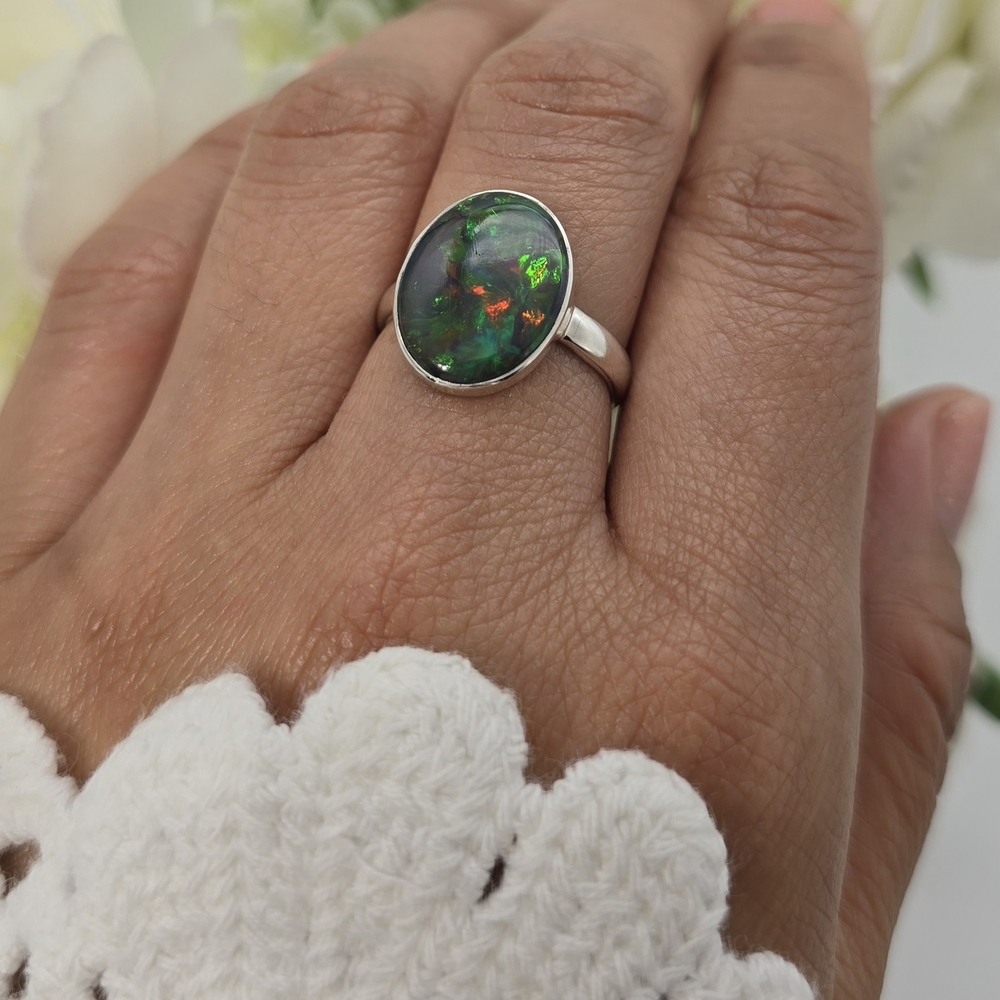 🥰 PRECIOUS OPAL RING - Picture 9 of 15